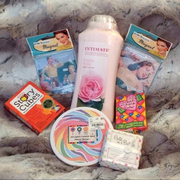 Famous Other - On SALE!!! X 8 items-FUN BUNDLE+lotion+magnets+